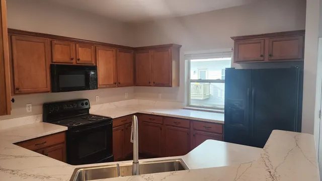 $2,750 | 1574 Kessler Avenue, Keego Harbor, MI 48320