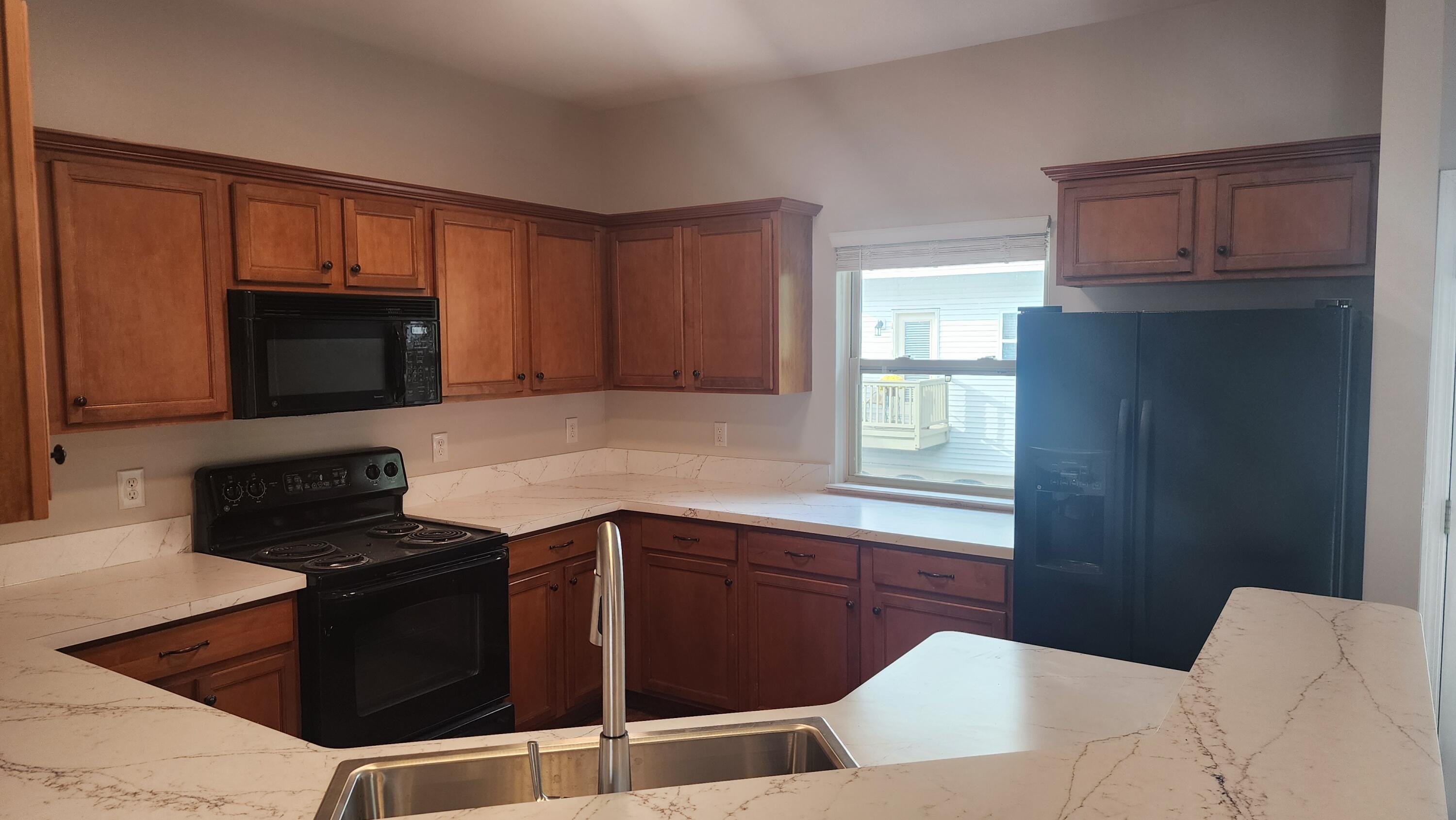 1574 Kessler Avenue Keego Harbor, MI 48320 - Photo 9 of 28 kitchen