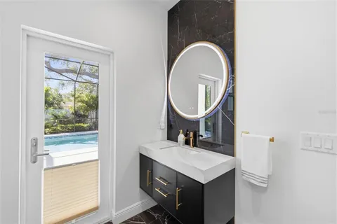 $1,895,000 | 639 43rd Avenue North, St. Petersburg, FL 33703