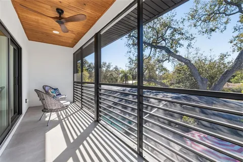 $1,995,000 | 639 43rd Avenue North, St. Petersburg, FL 33703