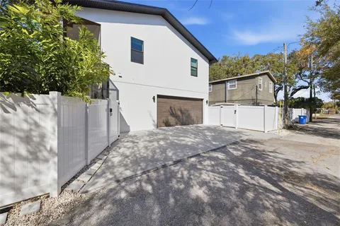 $1,995,000 | 639 43rd Avenue North, St. Petersburg, FL 33703