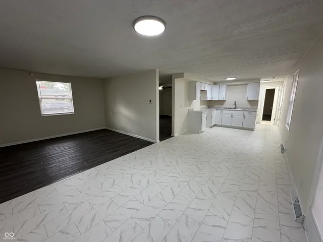 $194,900 | 991 Hugo Street, Indianapolis, IN 46229