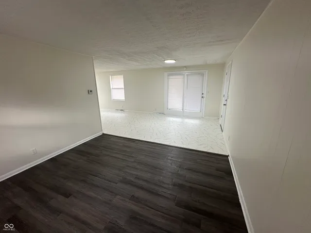 $194,900 | 991 Hugo Street, Indianapolis, IN 46229