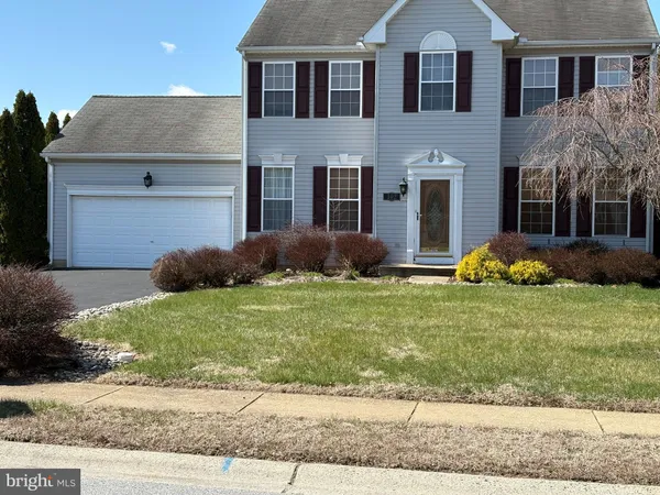 $324,900 | 102 Riveredge Drive, New Castle, DE 19720