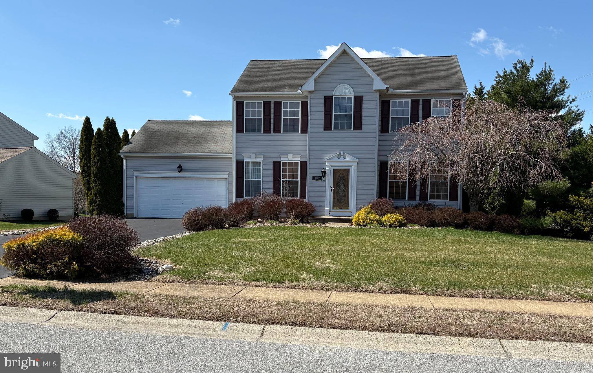 102 Riveredge Drive New Castle, DE 19720 - Photo 2 of 2