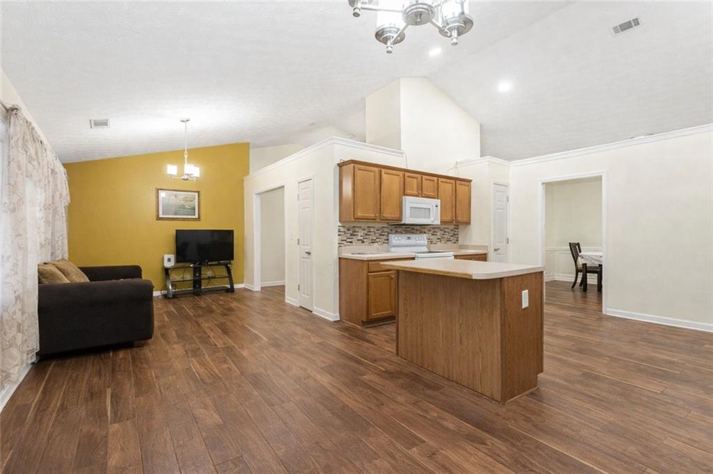 402 Arbor Circle Monroe, GA 30656 - Photo 11 of 40