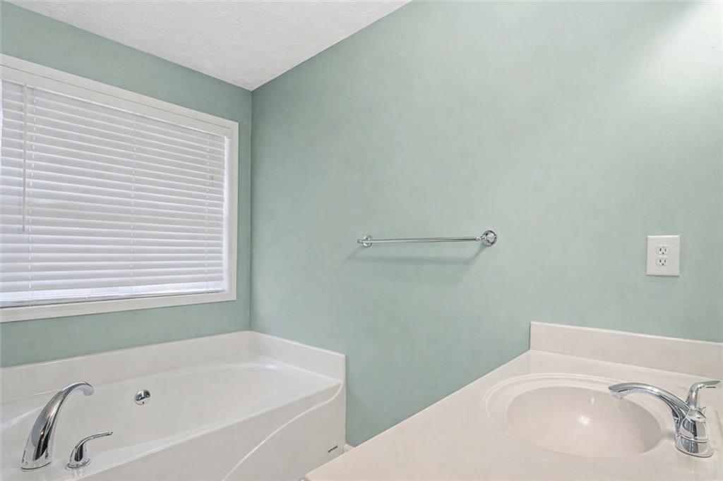 402 Arbor Circle Monroe, GA 30656 - Photo 18 of 40