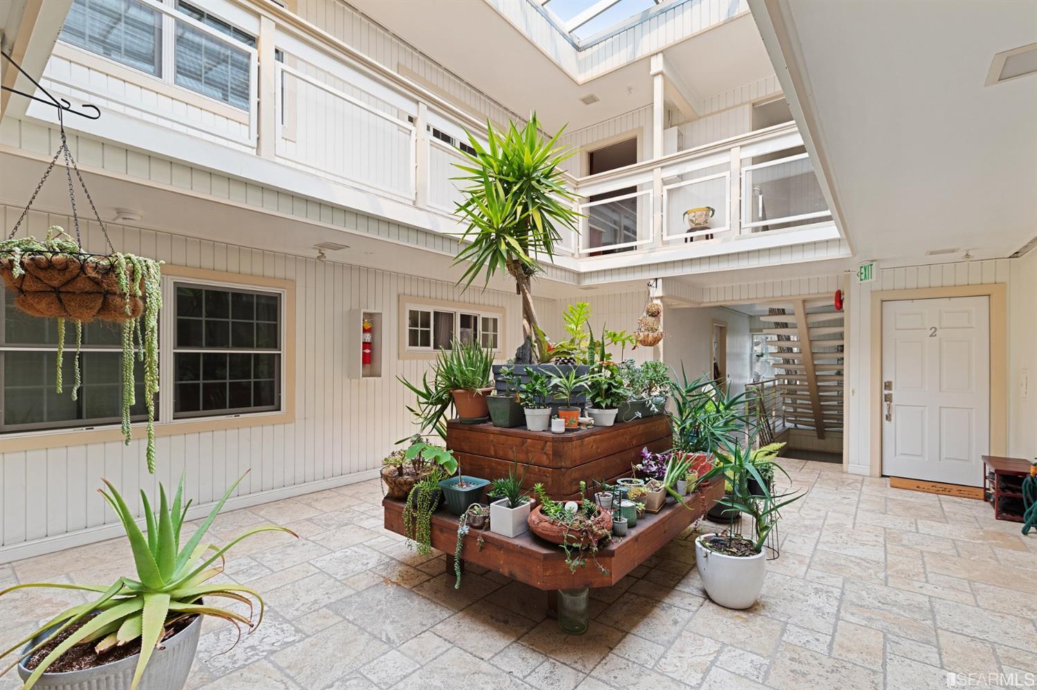 675 Cole Street, Unit 8 San Francisco, CA 94117 - Photo 20 of 23