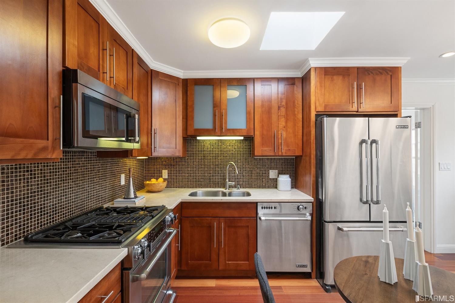 675 Cole Street, Unit 8 San Francisco, CA 94117 - Photo 5 of 23