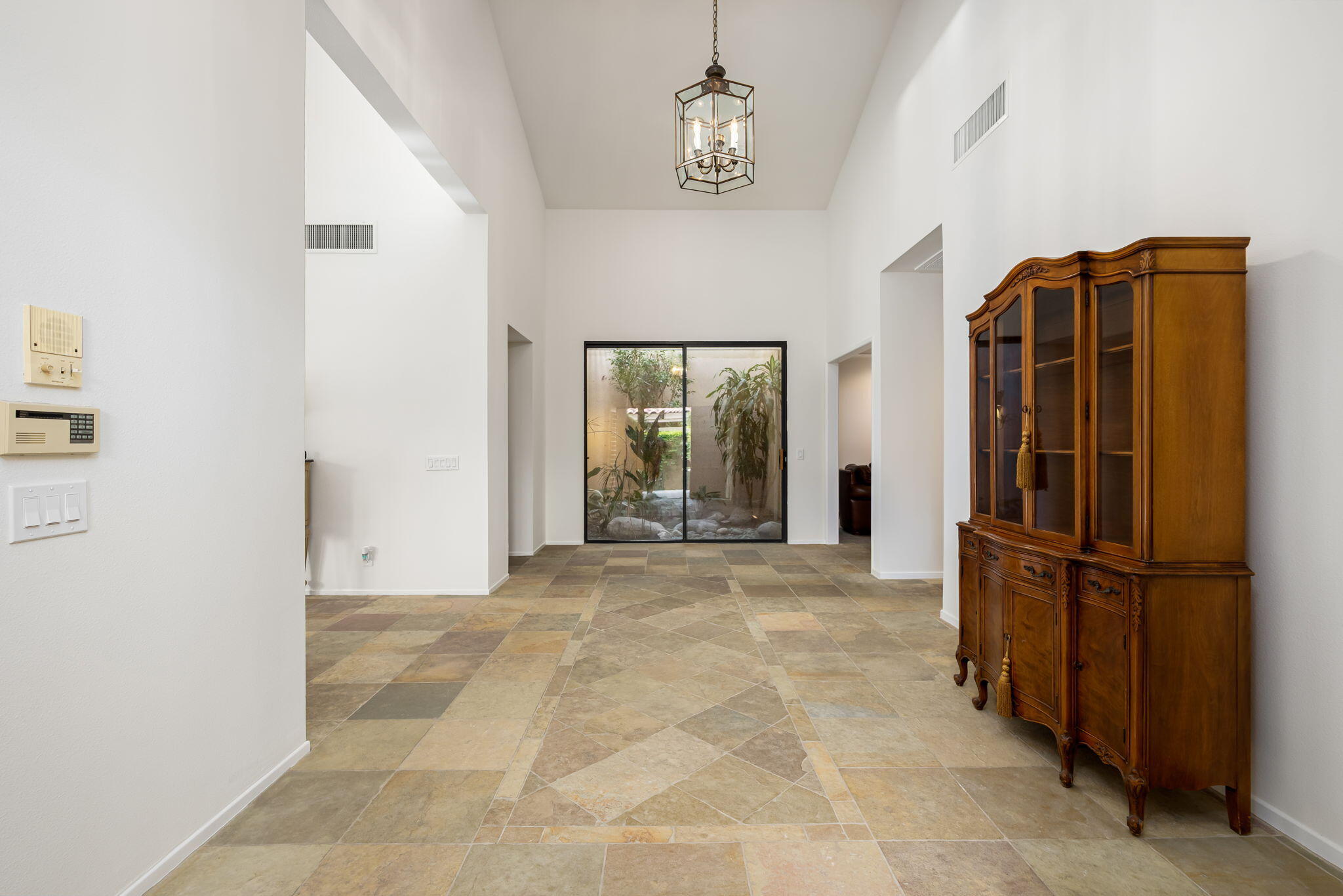 54745 Riviera La Quinta, CA 92253 - Photo 13 of 37 015025E7-E6C1-49BD-8DE8-BAA1780BDBE5