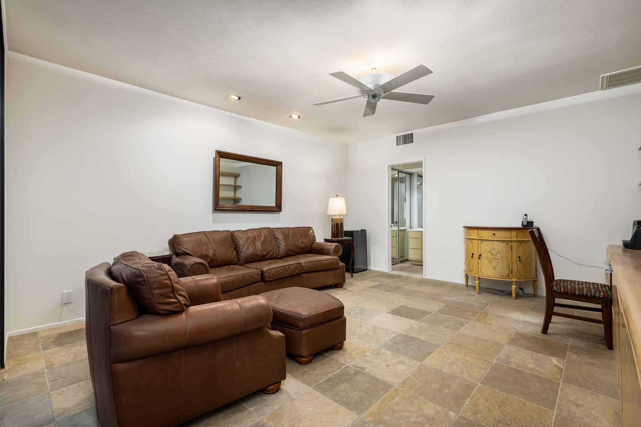 54745 Riviera La Quinta, CA 92253 - Photo 30 of 37 5634F700-F93A-4E13-BA64-8545DDC13907