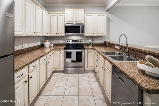 $275,000 | 2324 Dovedale Drive, Unit B, Greenville, NC 27834