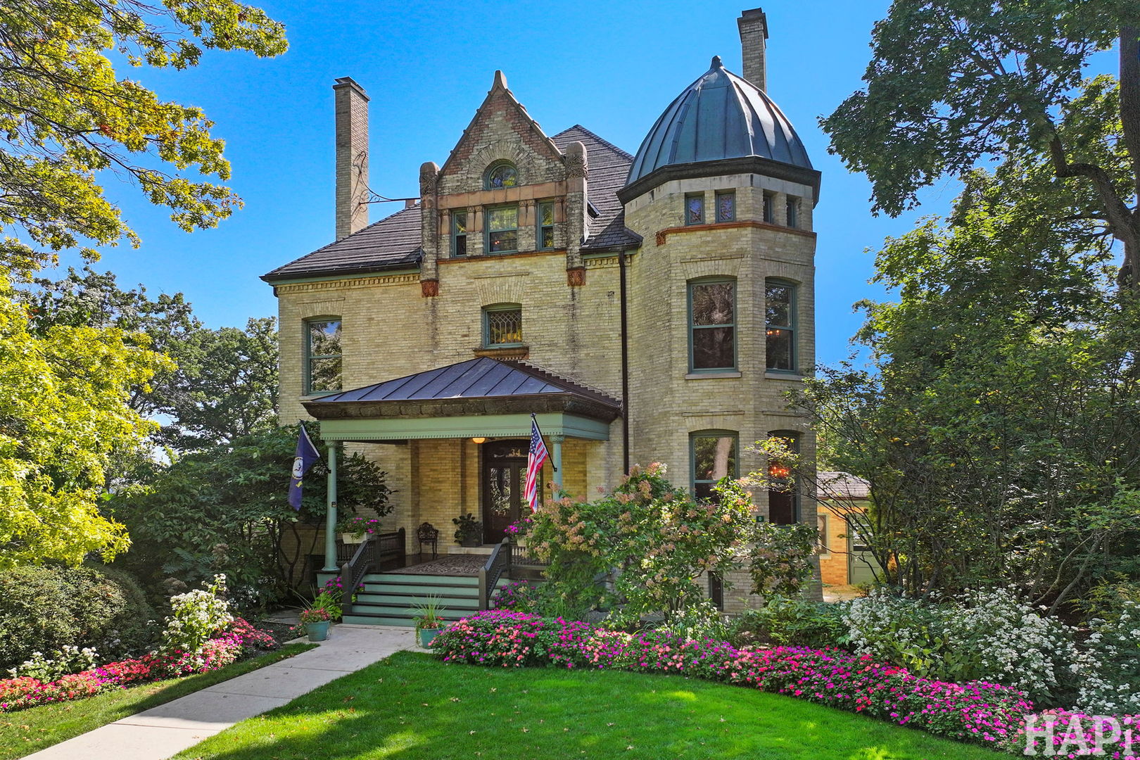 34 Logan Loop Highland Park, IL 60035 - Photo 2 of 82