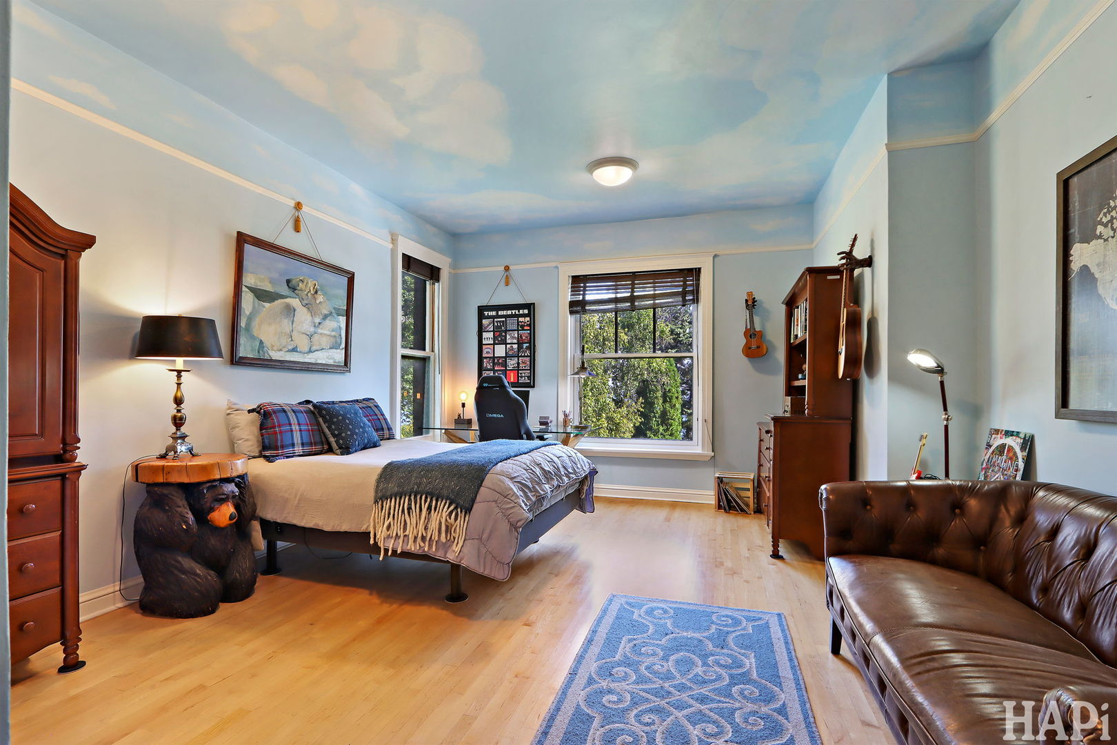 34 Logan Loop Highland Park, IL 60035 - Photo 25 of 82 a living room with bed furniture and a window
