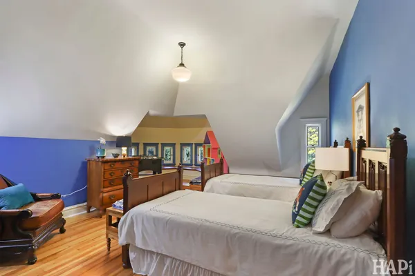 a view of lake with houses