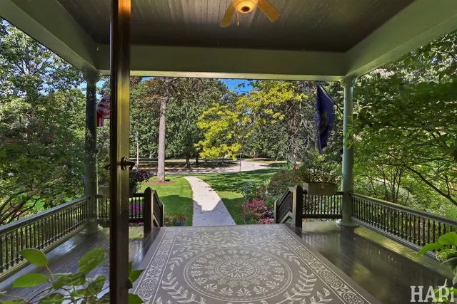 $3,800,000 | 34 Logan Loop, Highland Park, IL 60035