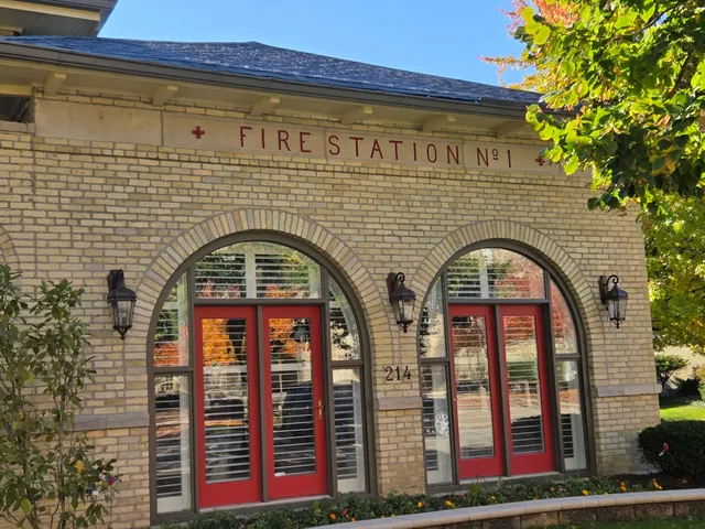 $3,800,000 | 34 Logan Loop, Highland Park, IL 60035