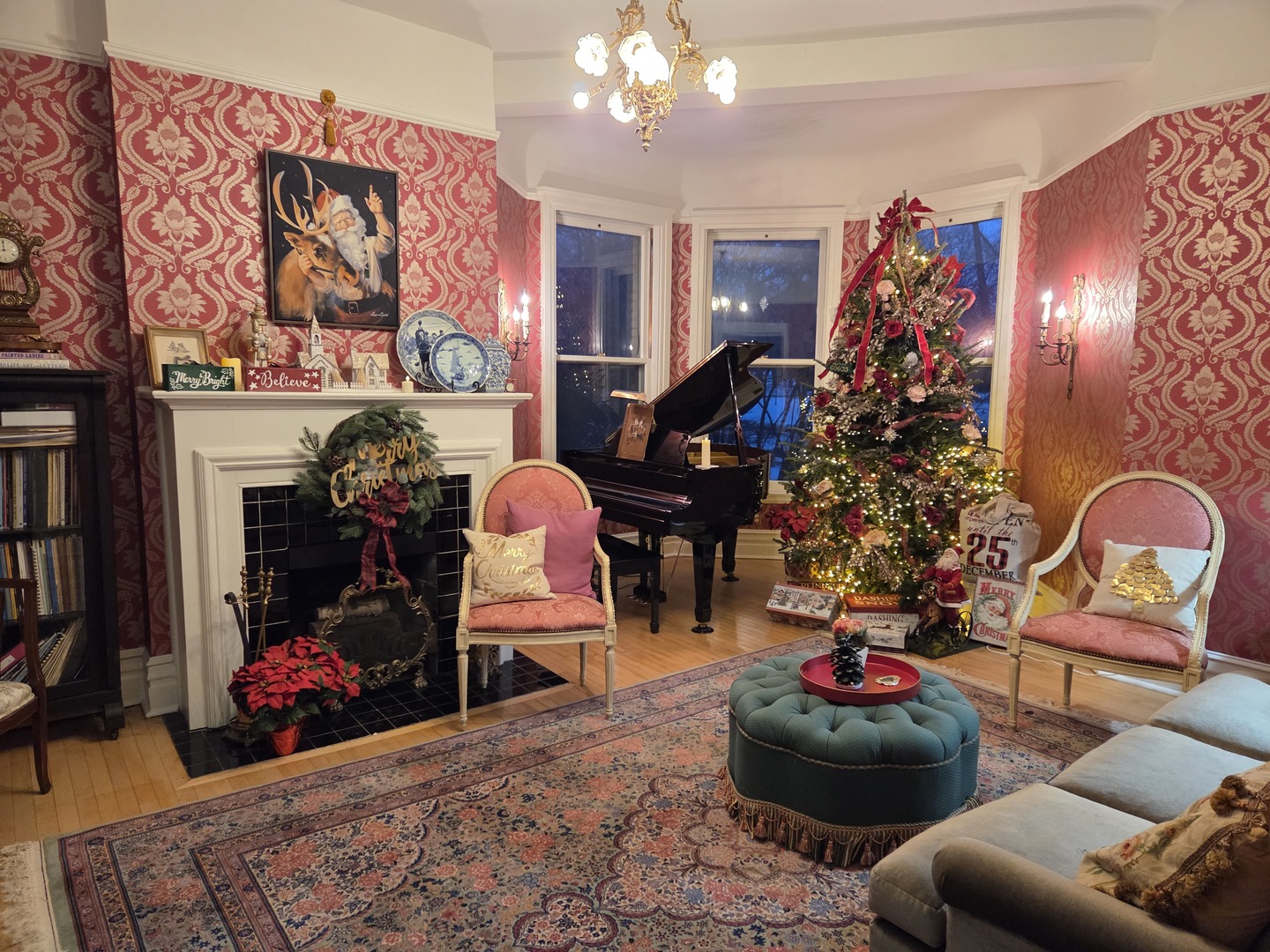34 Logan Loop Highland Park, IL 60035 - Photo 7 of 82 a living room with furniture and flowers