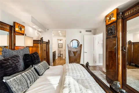 $4,850 | 1750 East Ocean Boulevard, Unit 209, Long Beach, CA 90802