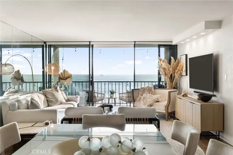 $4,850 | 1750 East Ocean Boulevard, Unit 209, Long Beach, CA 90802