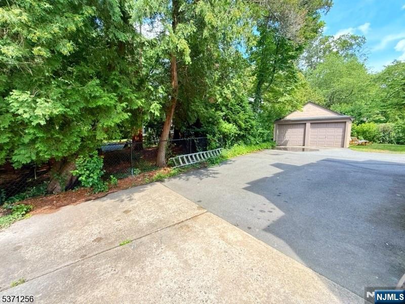 166 Washington Place Ridgewood, NJ 07450 - Photo 12 of 13