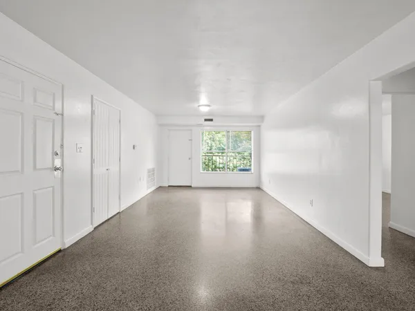 $795 | 100 Ridgeview Lane, Unit 2, Bassett, VA 24055