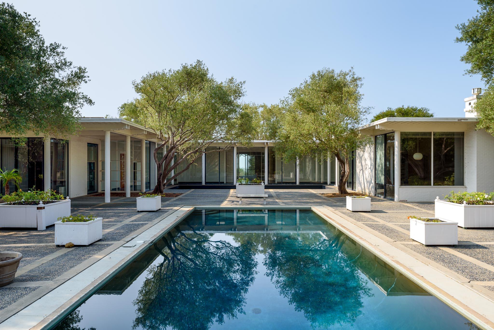 495 Valley Club Road Montecito, CA 93108 - Photo 2 of 6 Pool