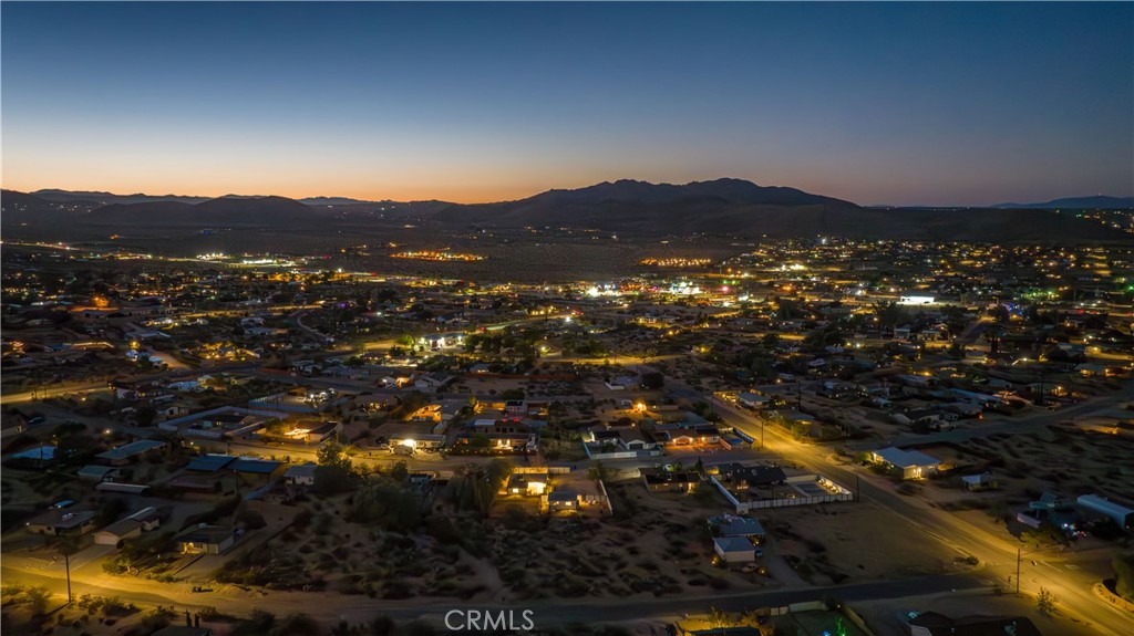 61879 Valley View Circle Joshua Tree, CA 92252 - Photo 63 of 63 a view of city and mountain