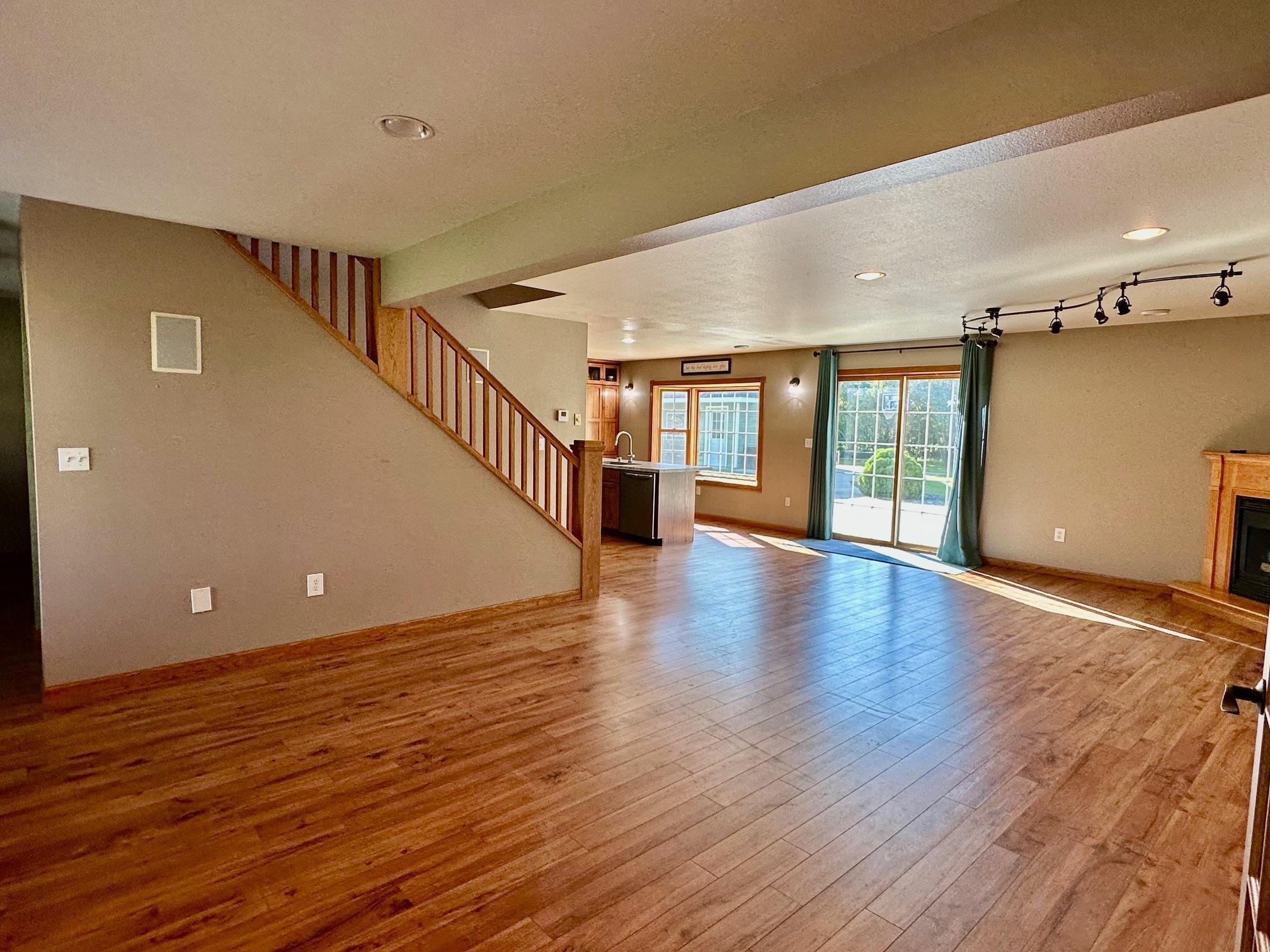 310 7th Street Southwest Roseau, MN 56751 - Photo 16 of 37