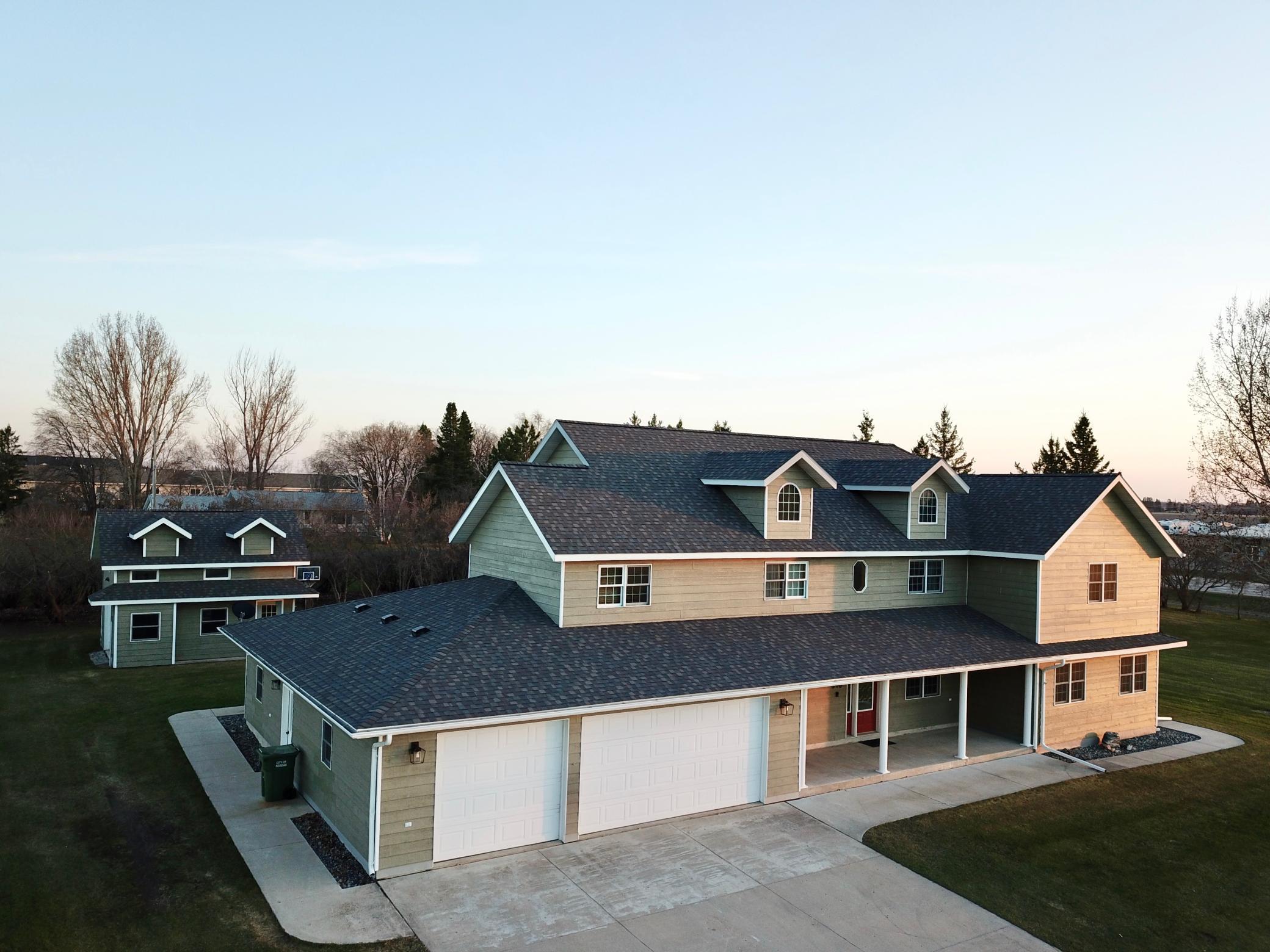 310 7th Street Southwest Roseau, MN 56751 - Photo 3 of 42