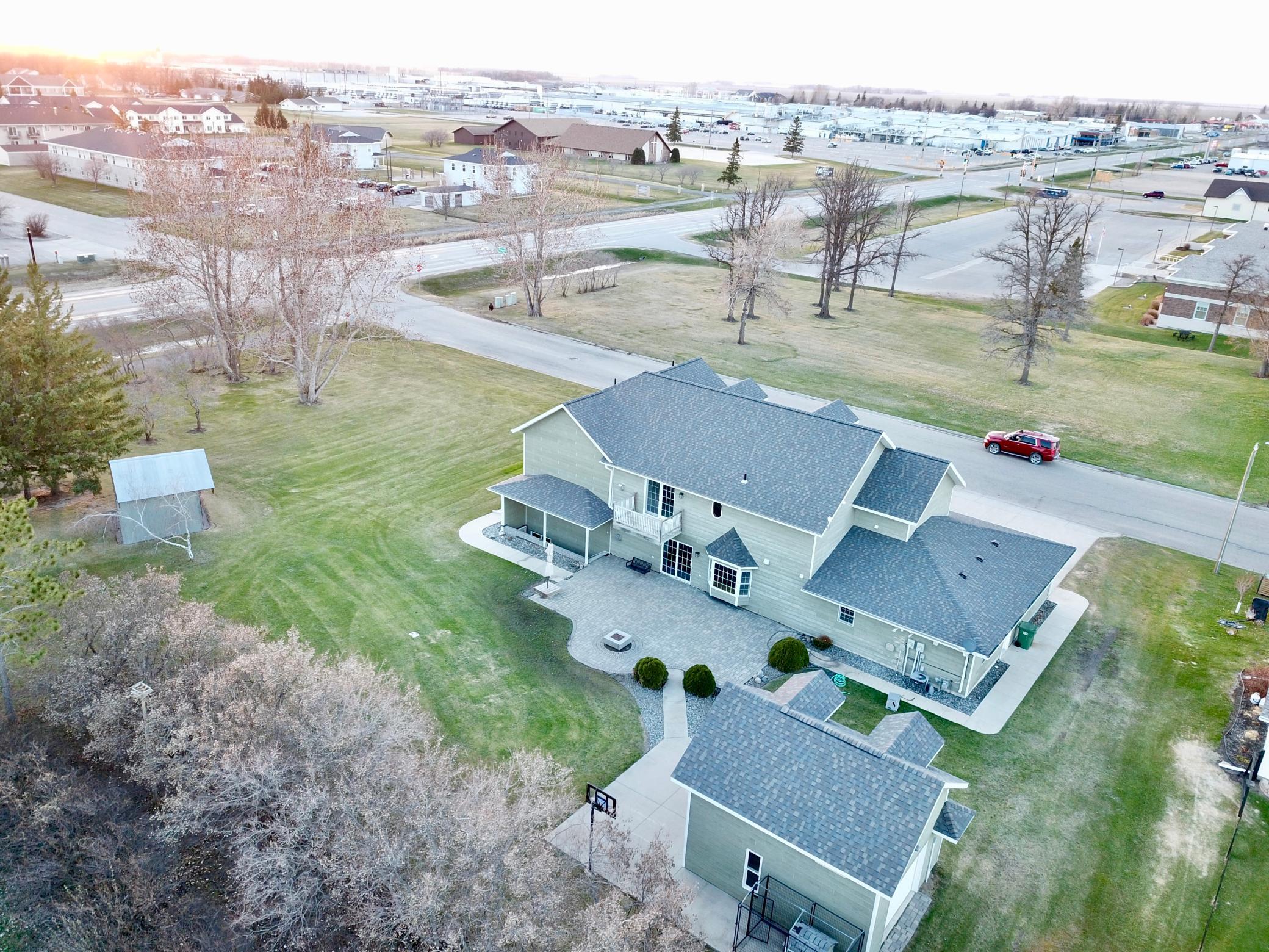 310 7th Street Southwest Roseau, MN 56751 - Photo 5 of 42
