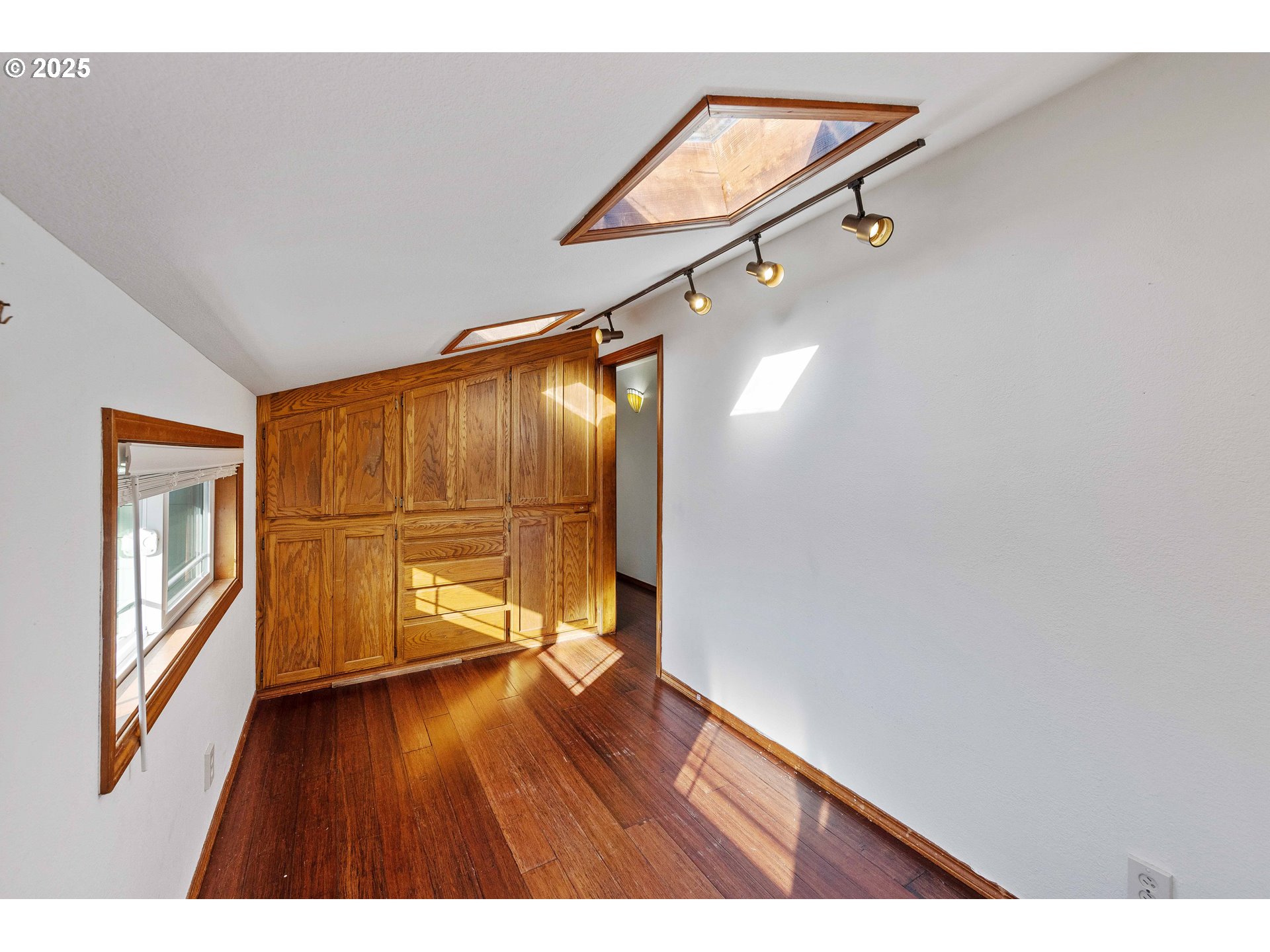 1845 Oak Street North Bend, OR 97459 - Photo 26 of 40