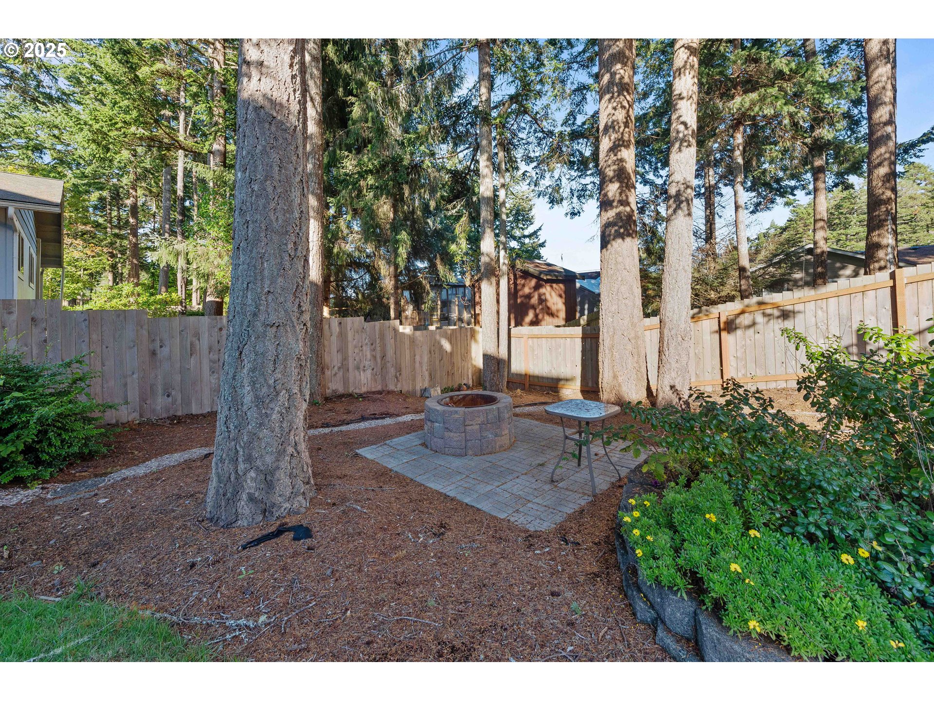 1845 Oak Street North Bend, OR 97459 - Photo 32 of 40