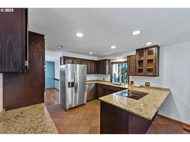 $500,000 | 1845 Oak Street, North Bend, OR 97459