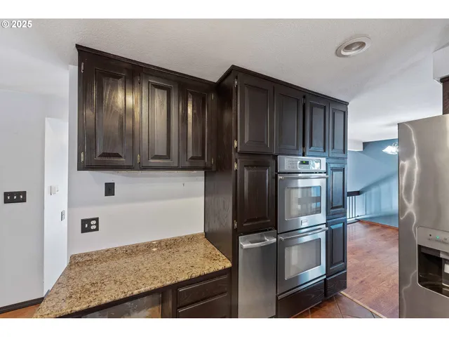 $500,000 | 1845 Oak Street, North Bend, OR 97459