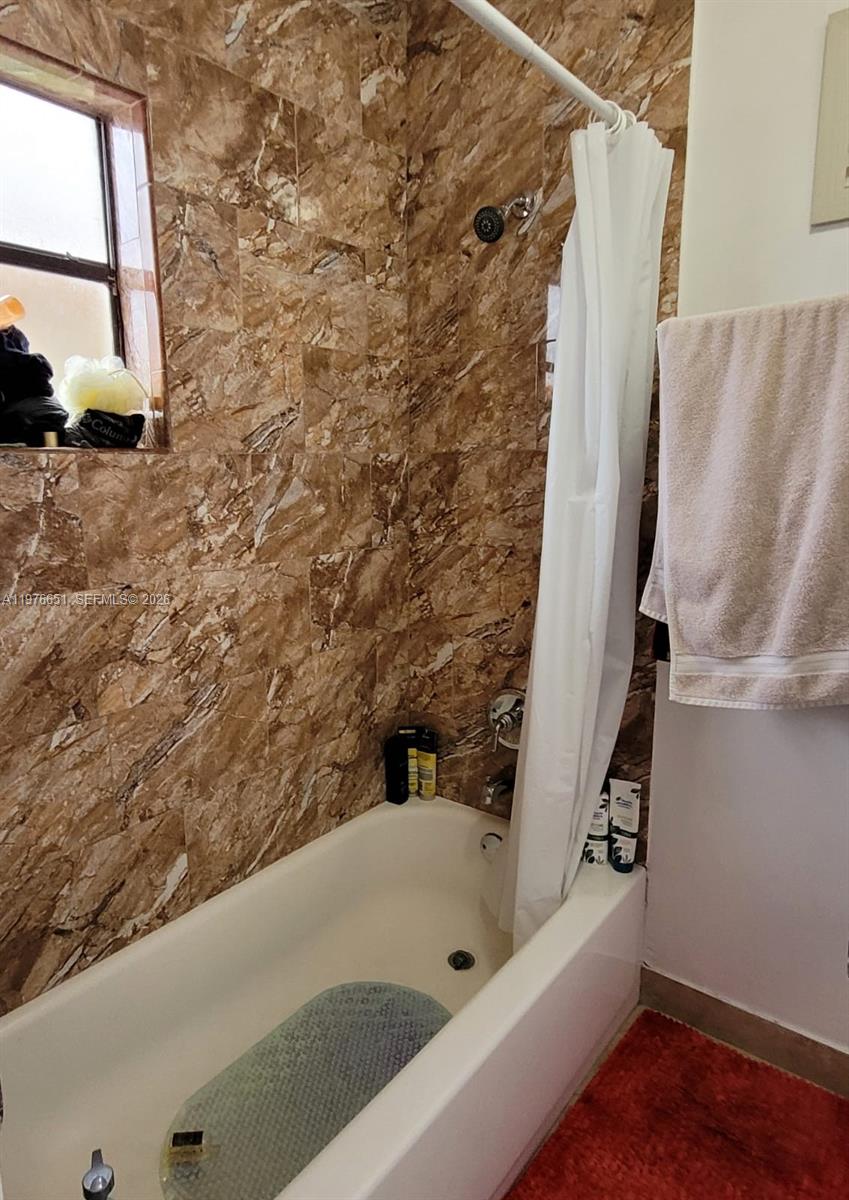 10932 Southwest 25th Street Miami, FL 33165 - Photo 18 of 20