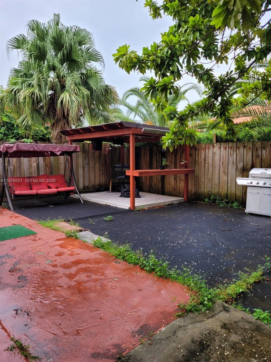 10932 Southwest 25th Street Miami, FL 33165 - Photo 20 of 20