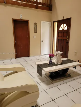 $4,000 | 10932 Southwest 25th Street, Miami, FL 33165
