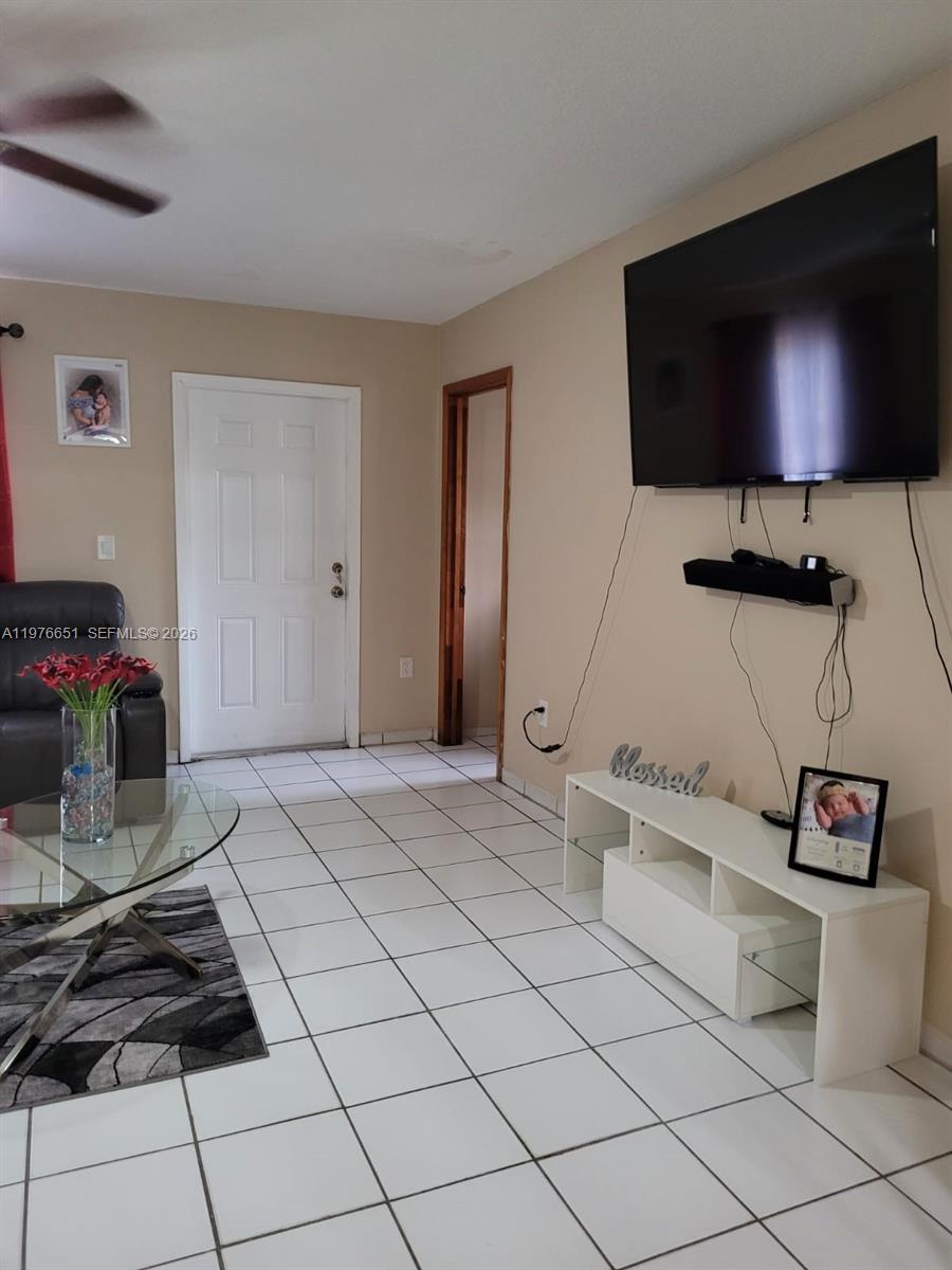 10932 Southwest 25th Street Miami, FL 33165 - Photo 10 of 20