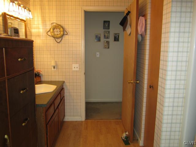 205 Gallagher Road Whitehall, PA 18052 - Photo 11 of 24 Gallery Image 11