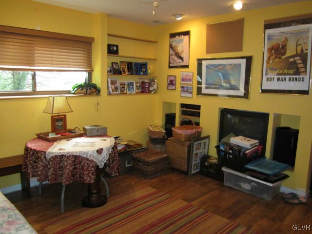 205 Gallagher Road Whitehall, PA 18052 - Photo 18 of 24 Gallery Image 18