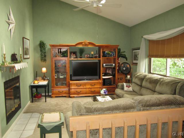 205 Gallagher Road Whitehall, PA 18052 - Photo 3 of 24 Gallery Image 3