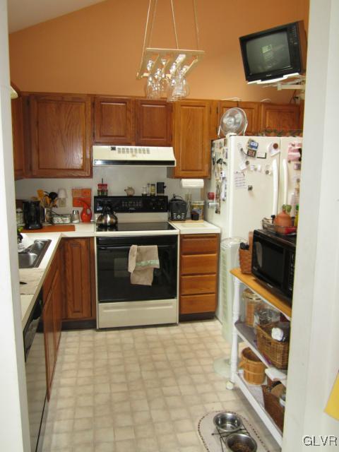 205 Gallagher Road Whitehall, PA 18052 - Photo 7 of 24 Gallery Image 7