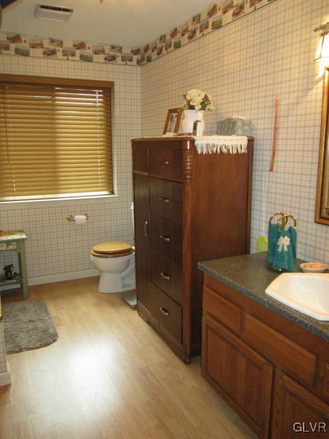 205 Gallagher Road Whitehall, PA 18052 - Photo 10 of 24 Gallery Image 10