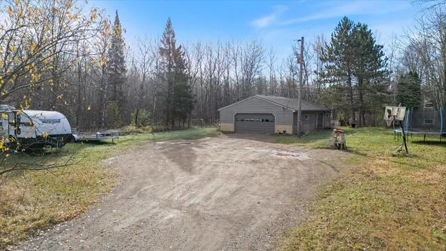 $299,900 | 11196 Dupont Road, Hibbing, MN 55746