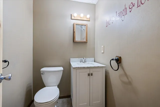 $299,900 | 11196 Dupont Road, Hibbing, MN 55746