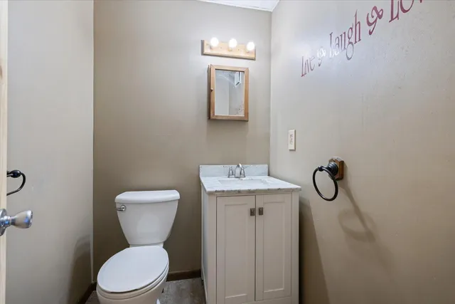 $299,900 | 11196 Dupont Road, Hibbing, MN 55746