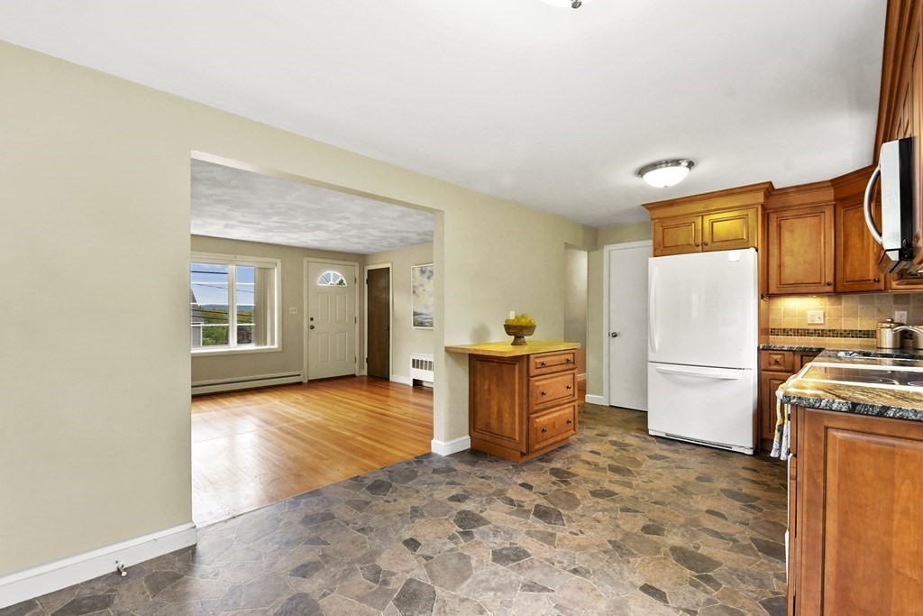 44 Edsel Road Littleton, MA 01460 - Photo 8 of 35 Gallery Image 8