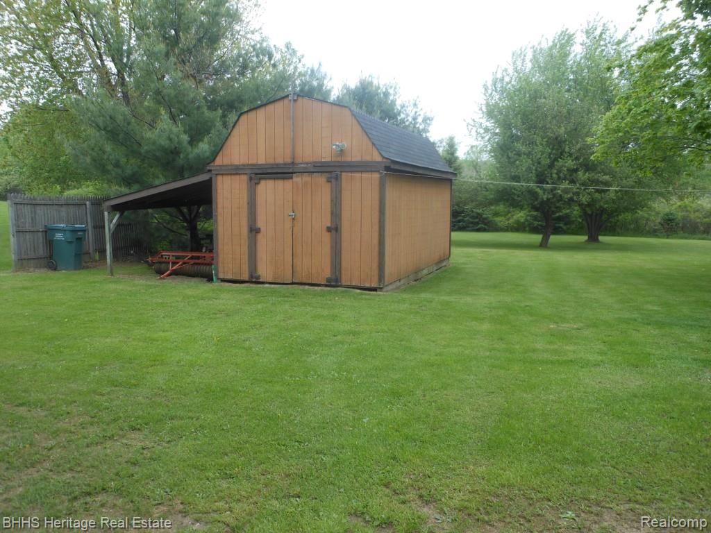 4623 East Lovejoy Road Byron, MI 48418 - Photo 4 of 11