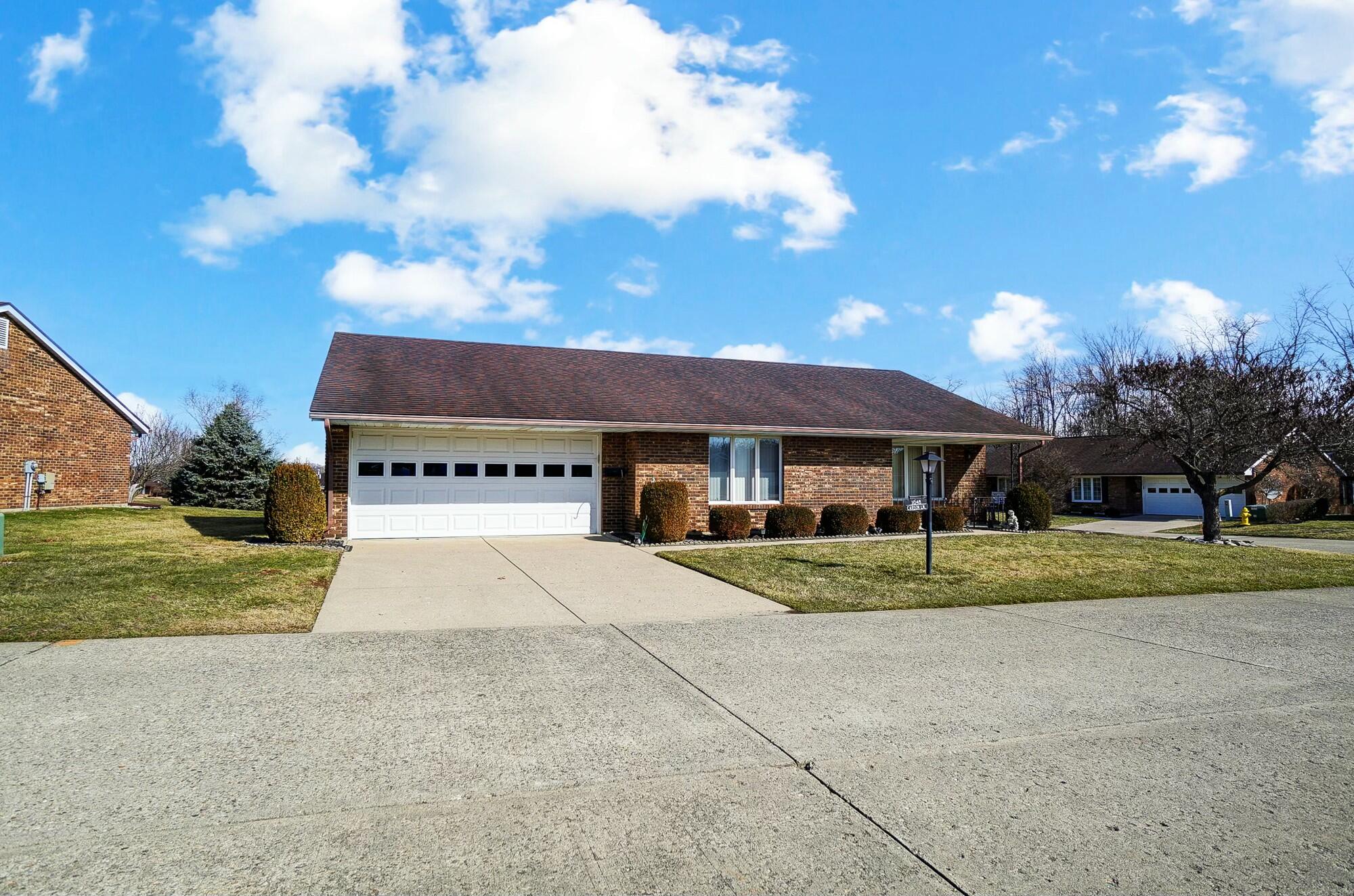 1048 Carson Lane Springfield, OH 45503 - Photo 3 of 32 Gallery Image 3